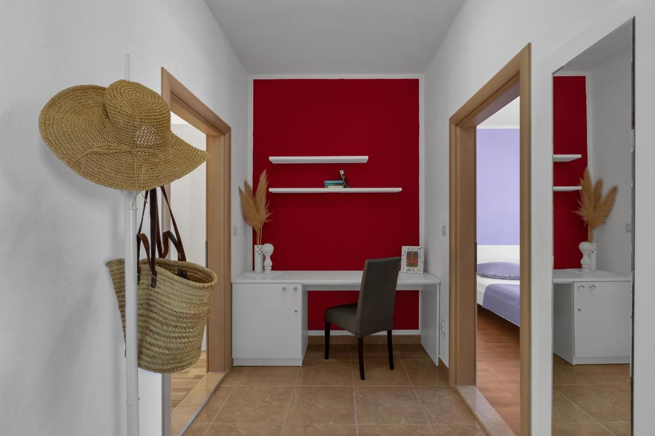 Stunning City View Apartment Makarska Bagian luar foto